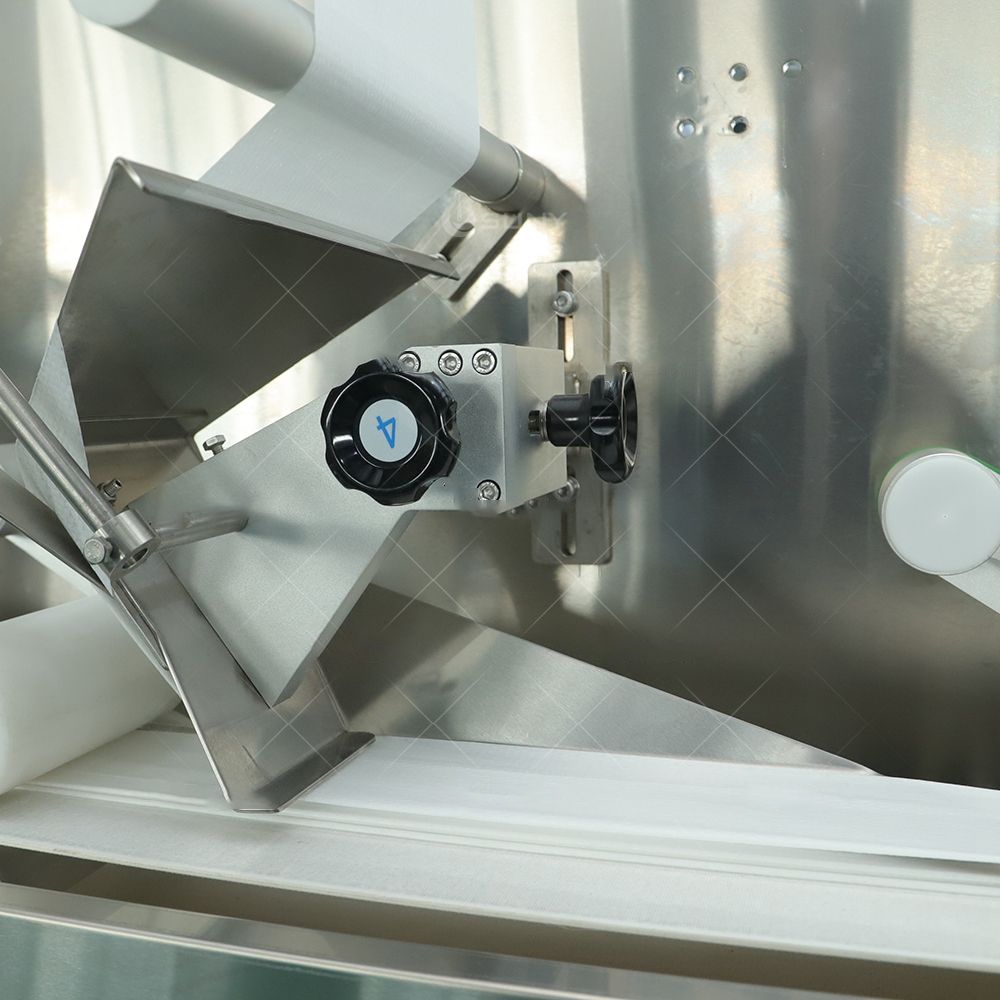 Full Automatic Wet Wipes Machine 72 Count Sanitizer Wipes Wet Machinery Baby Wet Wipes Packaging Machine