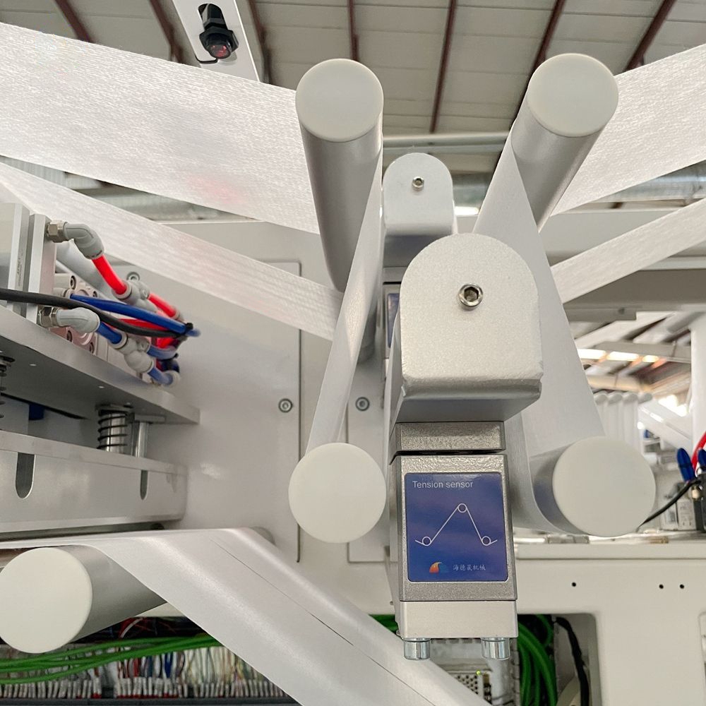 High-Efficiency Fully Automatic Wet Tissue Making Machine CE Certified, Nonwoven Wet Wipes Making Machine