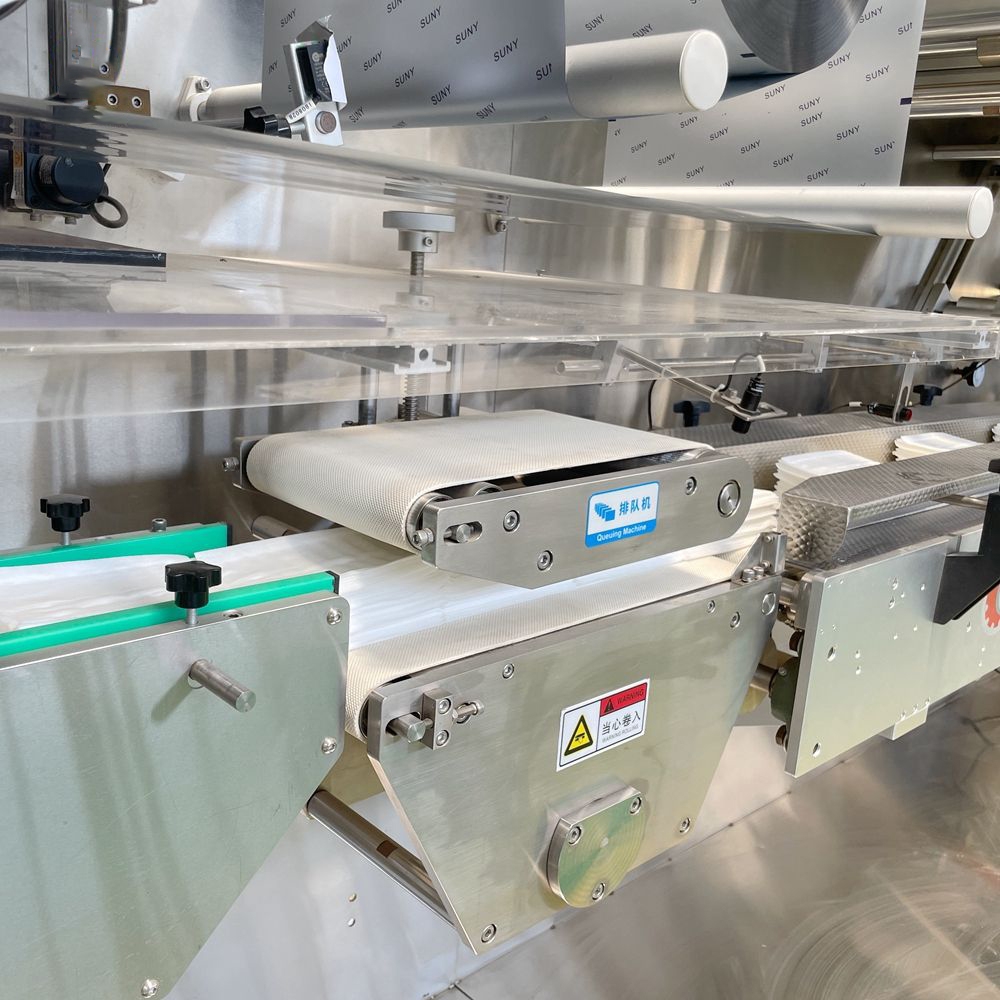 High-Efficiency Fully Automatic Wet Tissue Making Machine CE Certified, Nonwoven Wet Wipes Making Machine