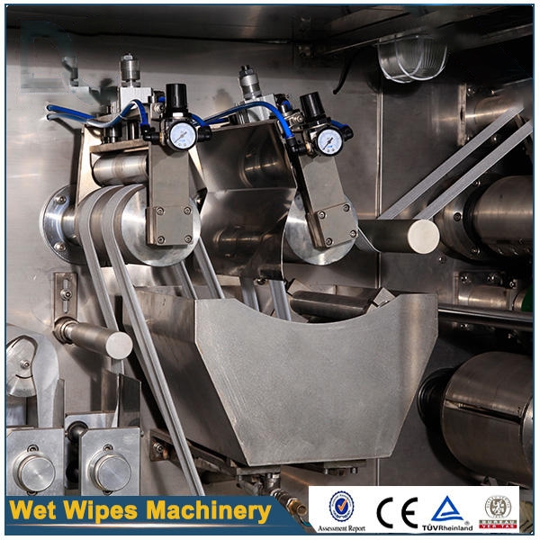Full Automatic Disposable Cleaning Wipe Making Machine Floor Wet Wipes Folding Cutting Machine